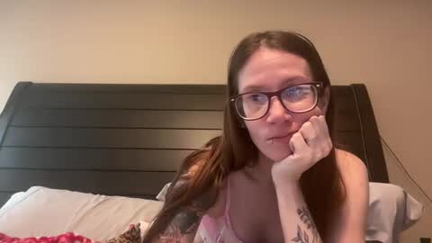 yourstrulylivy online show from December 2024 03:57:02 PM