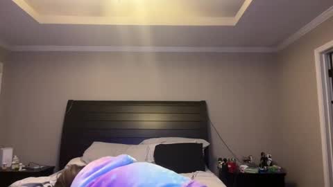 yourstrulylivy online show from January 2025 12:09:01 PM