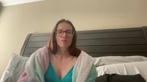 yourstrulylivy online show from January 2025 06:38:02 PM