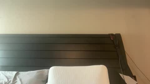 yourstrulylivy online show from February 2025 04:39:02 PM