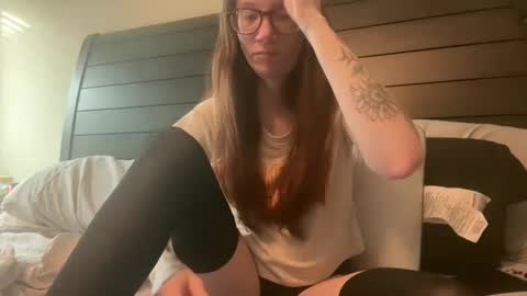 yourstrulylivy online show from February 2025 02:58:02 PM