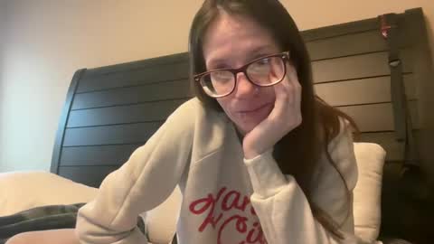 yourstrulylivy online show from February 2025 01:44:02 PM