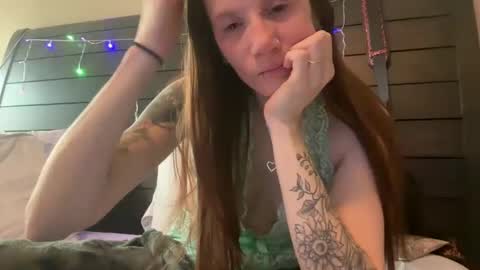 yourstrulylivy online show from March 2025 03:09:02 PM
