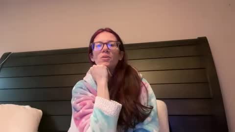yourstrulylivy online show from March 2025 12:56:02 PM