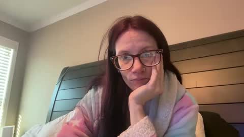 yourstrulylivy online show from March 2025 01:32:02 PM