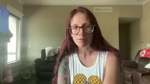 yourstrulylivy online show from September 2025 05:14:02 PM