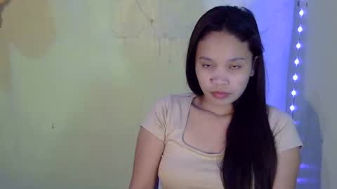 yoursweet_vanessa26 online show from October 2025 04:30:01 PM