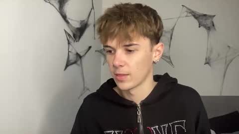 Snapshot of yoursweetyguy chatting on November 2025 12:48:01 PM yoursweetyguy online show from November 2025 12:48:01 PM