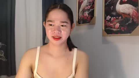 Snapshot of yourtinybunny chatting on September 2025 03:11:02 PM yourtinybunny online show from September 2025 03:11:02 PM