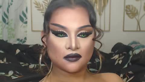 Snapshot of yourtrannyqueenxxx chatting on October 2025 10:29:02 PM Anastacia Grey online show from October 2025 10:29:02 PM