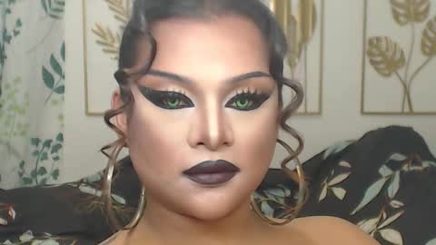 Snapshot of yourtrannyqueenxxx chatting on October 2025 10:10:01 PM Anastacia Grey online show from October 2025 10:10:01 PM