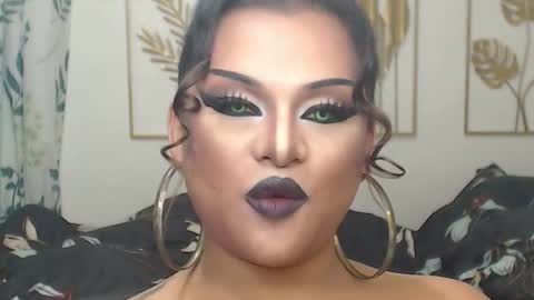 Snapshot of yourtrannyqueenxxx chatting on November 2025 11:51:01 PM Anastacia Grey online show from November 2025 11:51:01 PM