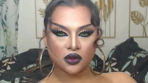 Snapshot of yourtrannyqueenxxx chatting on November 2025 10:34:02 PM Anastacia Grey online show from November 2025 10:34:02 PM