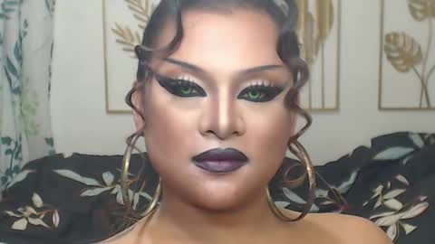 Snapshot of yourtrannyqueenxxx chatting on November 2025 10:42:02 PM Anastacia Grey online show from November 2025 10:42:02 PM