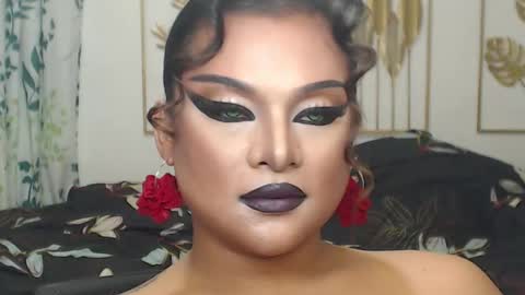 Snapshot of yourtrannyqueenxxx chatting on November 2025 10:43:02 PM Anastacia Grey online show from November 2025 10:43:02 PM