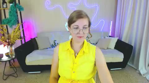 Snapshot of youruniverser chatting on September 2025 09:22:02 AM Alice online show from September 2025 09:22:02 AM