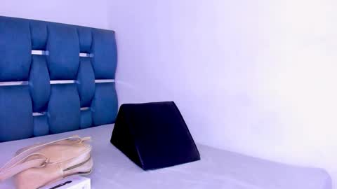 Snapshot of yourwife_anna chatting on September 2025 11:26:01 AM yourwife_anna online show from September 2025 11:26:01 AM