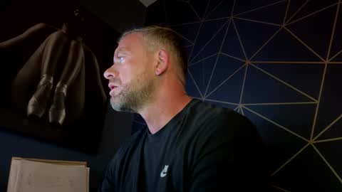 Snapshot of youwantus69 chatting on October 2025 05:19:02 AM You want us 69 online show from October 2025 05:19:02 AM