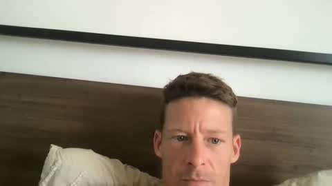 yoyoyo1221 online show from October 2025 01:38:01 AM