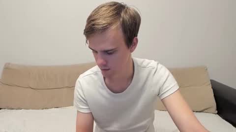 Yue Lang and Samm online show from October 2025 06:16:02 PM