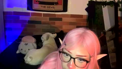 Snapshot of yukko_ chatting on January 2025 02:37:01 AM YUKO online show from January 2025 02:37:01 AM