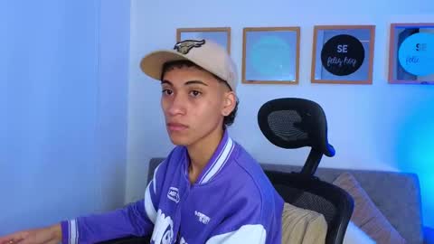 yulian_vasquez online show from September 2025 12:27:02 PM