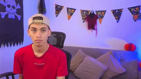 Snapshot of yulian_vasquez chatting on October 2025 12:26:01 PM yulian_vasquez online show from October 2025 12:26:01 PM