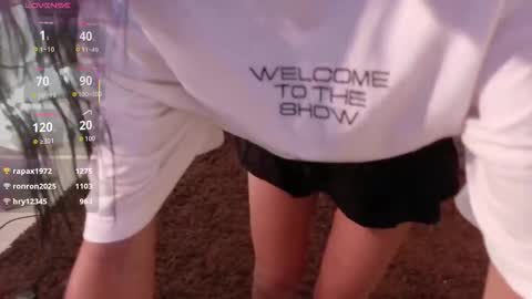 Snapshot of yuliethpetite chatting on November 2025 12:43:02 AM yuliethpetite online show from November 2025 12:43:02 AM