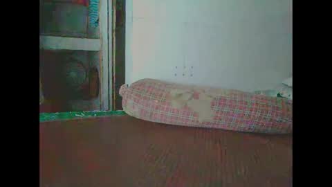 yumi123_ online show from October 2025 12:40:02 AM