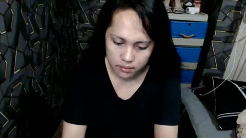 yumi online show from November 2025 04:28:01 PM