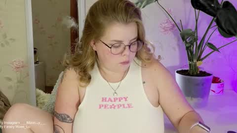 Polly online show from September 2025 07:04:01 PM