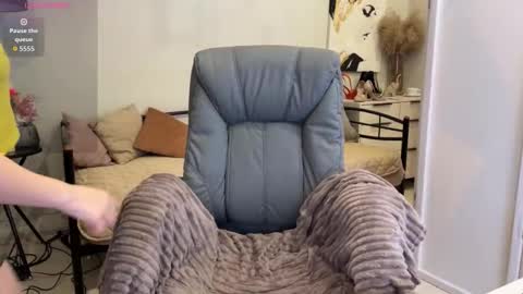 Snapshot of yummy_jane_ chatting on November 2025 01:11:01 AM Yummy Jane online show from November 2025 01:11:01 AM