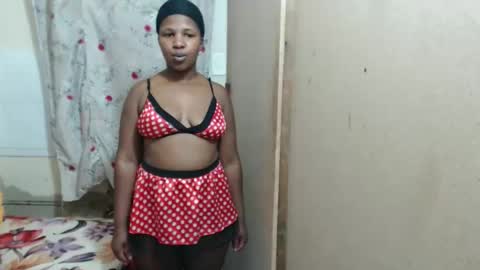 yummybumz online show from November 2025 07:37:01 PM