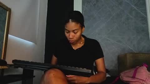 Yummyduo online show from October 2025 12:25:02 PM