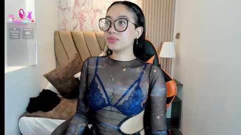 Yuna  online show from September 2025 12:06:01 PM