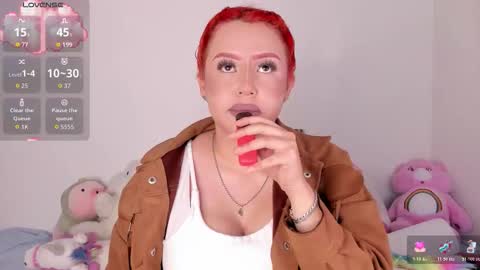 yunahott_ online show from October 2025 04:24:01 AM