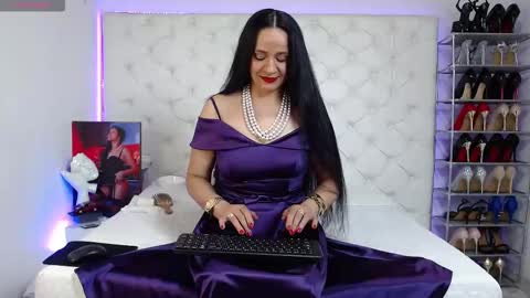    2  online show from October 2025 02:17:01 AM
