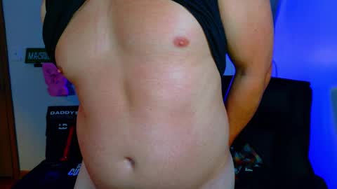 Snapshot of zach_rhyder chatting on October 2025 01:59:02 AM Zach Rhyder online show from October 2025 01:59:02 AM