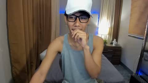 Snapshot of zack212003 chatting on October 2025 08:38:01 AM zack212003 online show from October 2025 08:38:01 AM