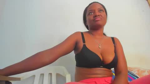 Zamara   online show from December 2024 04:40:01 PM