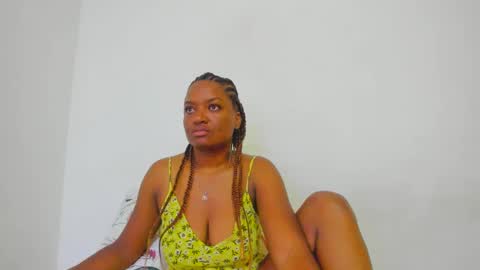 Zamara   online show from January 2025 10:56:01 PM