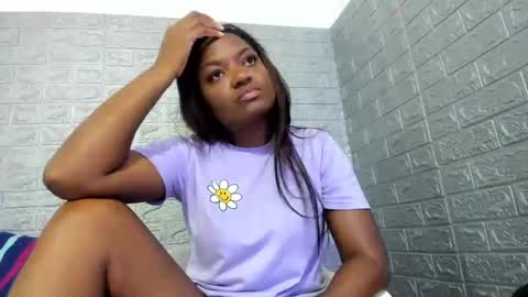 Snapshot of zamara__ chatting on November 2025 10:53:02 PM Zamara online show from November 2025 10:53:02 PM