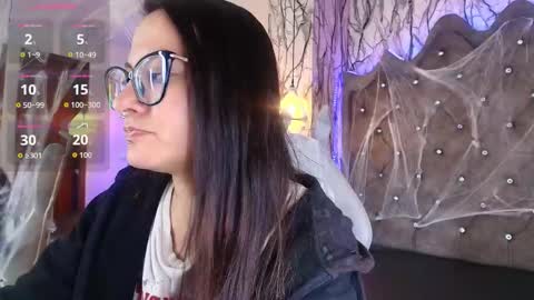   online show from November 2025 07:04:02 PM