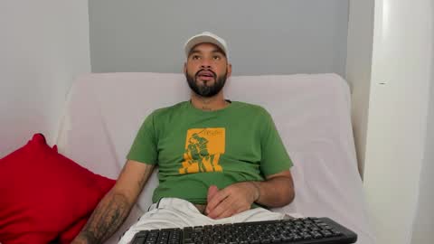 zane_cross online show from September 2025 06:40:01 PM