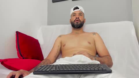 zane_cross online show from September 2025 06:30:01 PM