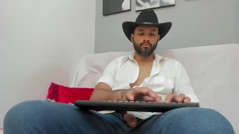 zane_cross online show from September 2025 03:01:01 PM