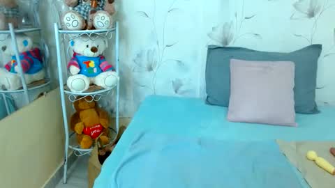 Snapshot of zara_cute18 chatting on November 2025 12:29:02 PM Zara online show from November 2025 12:29:02 PM