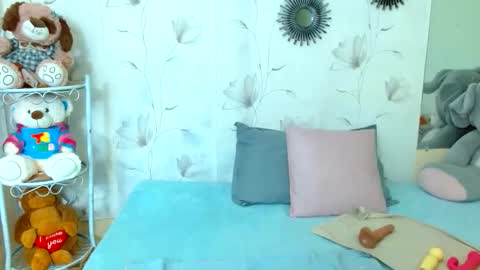 Snapshot of zara_cute18 chatting on November 2025 12:15:01 PM Zara online show from November 2025 12:15:01 PM