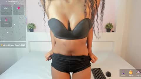 Zara blaze  online show from October 2025 03:42:01 PM