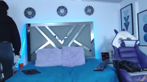 zaradames_ online show from December 2024 10:23:02 AM